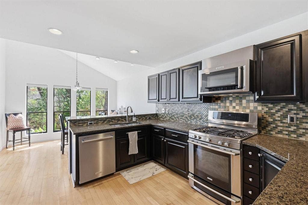 3718 Wooded Creek Drive, Farmers Branch, TX 75244 3718 Wooded Creek Drive, Farmers Branch, TX 75244