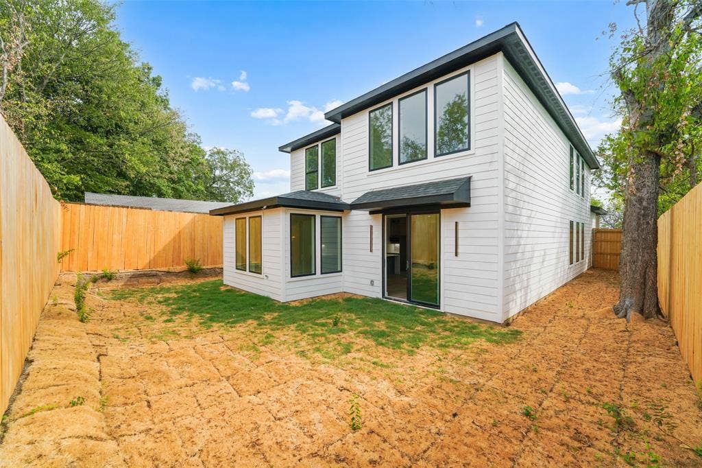 511 Avenue J, Dallas, TX 75203 511 Avenue J, Dallas, TX 75203