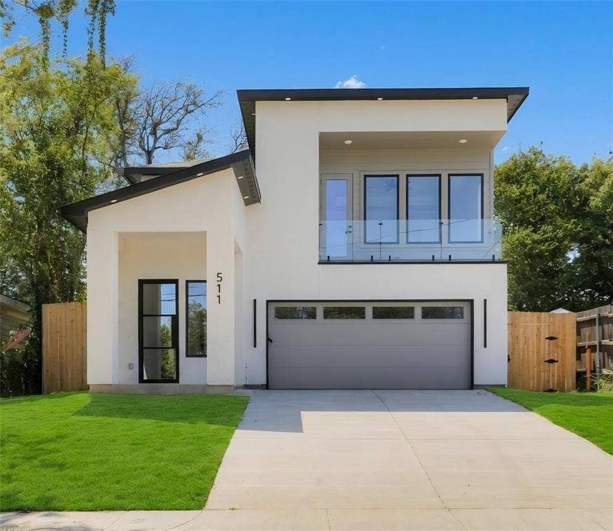 Property photo for 511 Avenue J, Dallas, TX