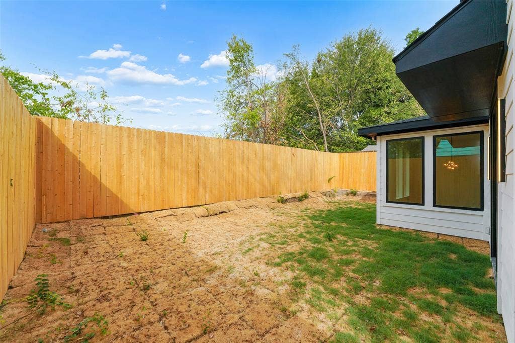 511 Avenue J, Dallas, TX 75203 511 Avenue J, Dallas, TX 75203
