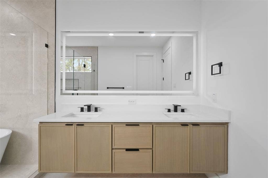511 Avenue J, Dallas, TX 75203 511 Avenue J, Dallas, TX 75203