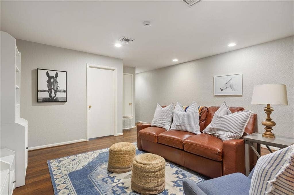 2424 Richards Drive, Waco, TX 76710 2424 Richards Drive, Waco, TX 76710