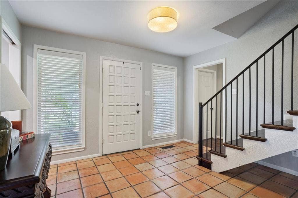 2424 Richards Drive, Waco, TX 76710 2424 Richards Drive, Waco, TX 76710