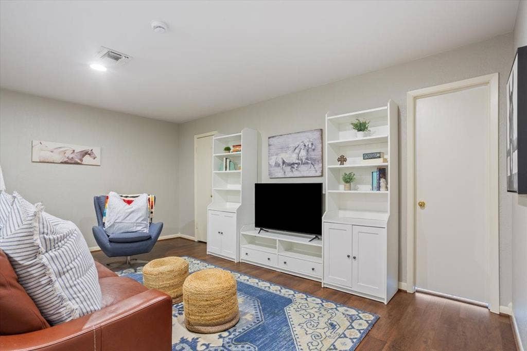 2424 Richards Drive, Waco, TX 76710 2424 Richards Drive, Waco, TX 76710