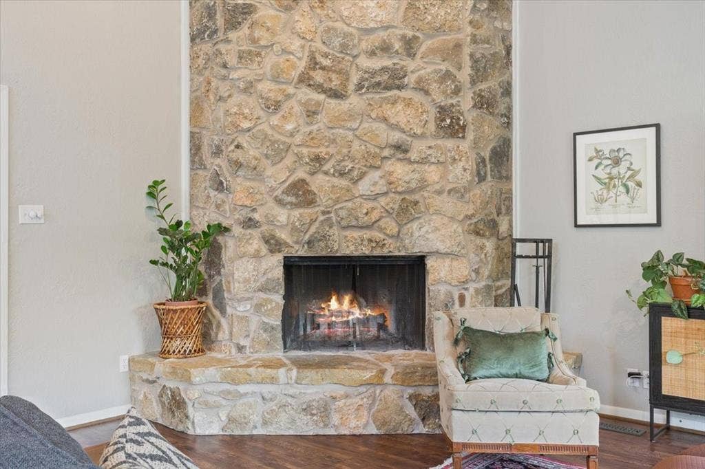 2424 Richards Drive, Waco, TX 76710 2424 Richards Drive, Waco, TX 76710