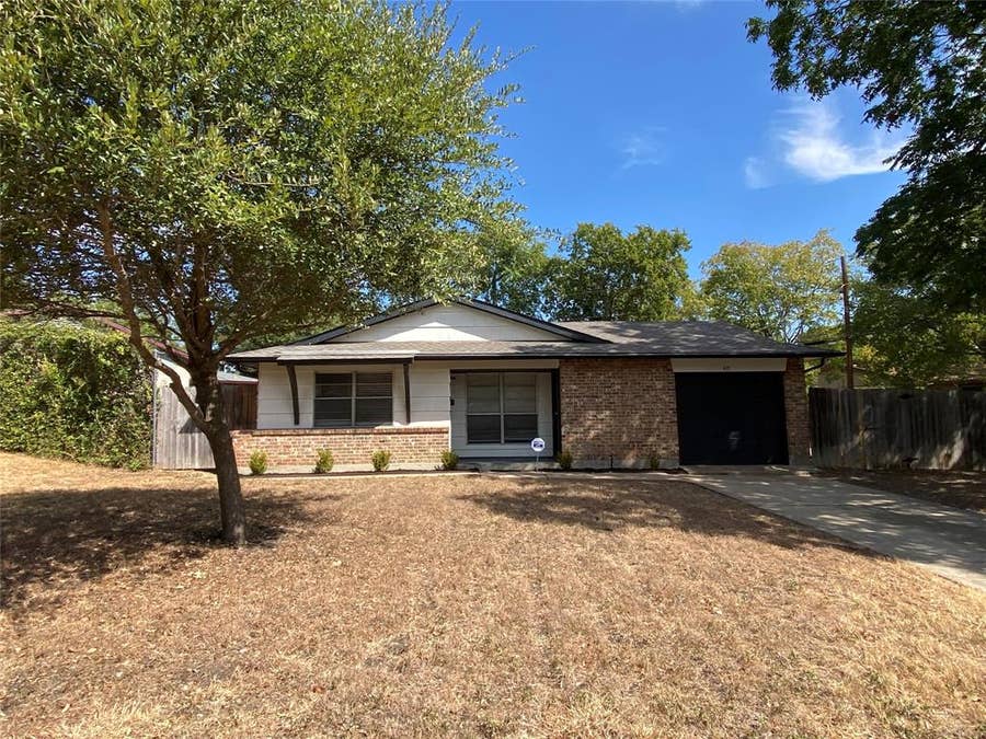 Property photo for 417 Goldwood Drive, Dallas, TX