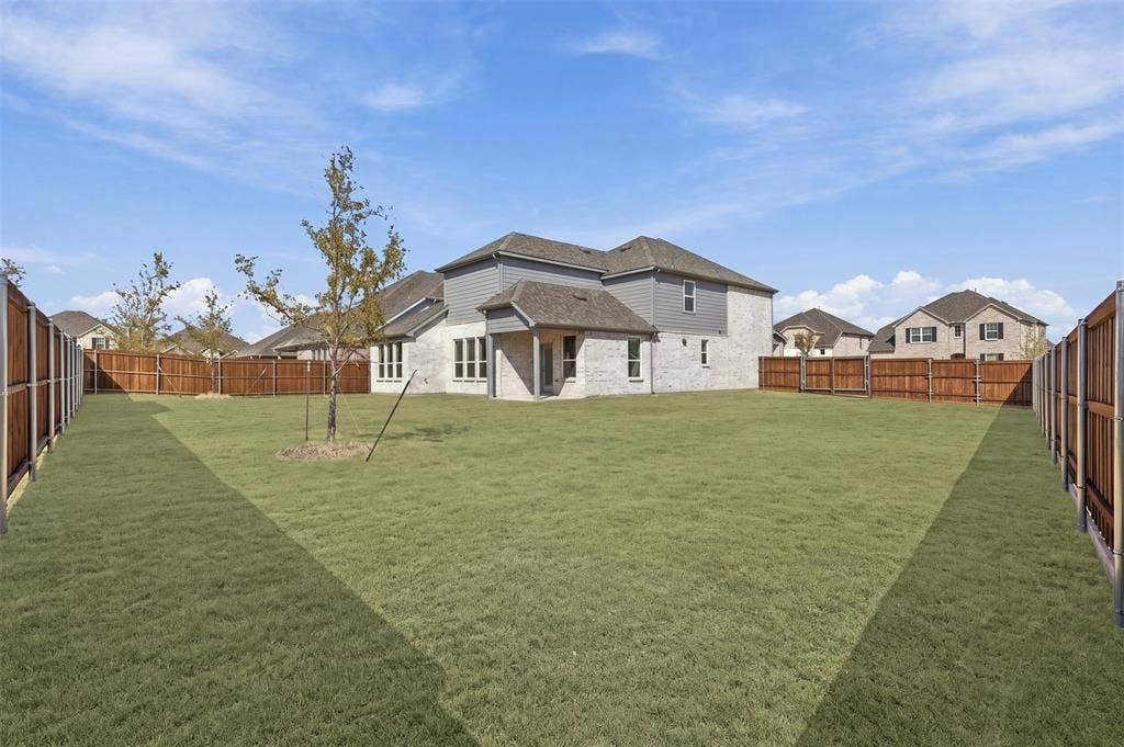 4001 Maida Road, McKinney, TX 75071 MASSIVE YARD! Over quarter acre!