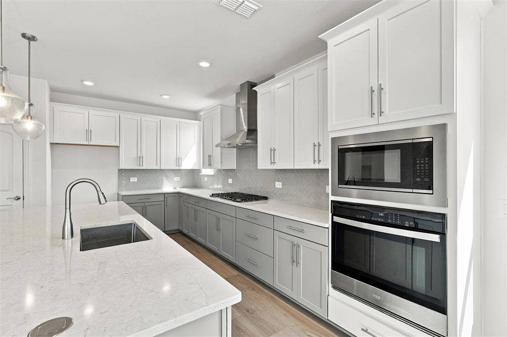 4001 Maida Road, McKinney, TX 75071 Beautiful appliances and gas cookstove