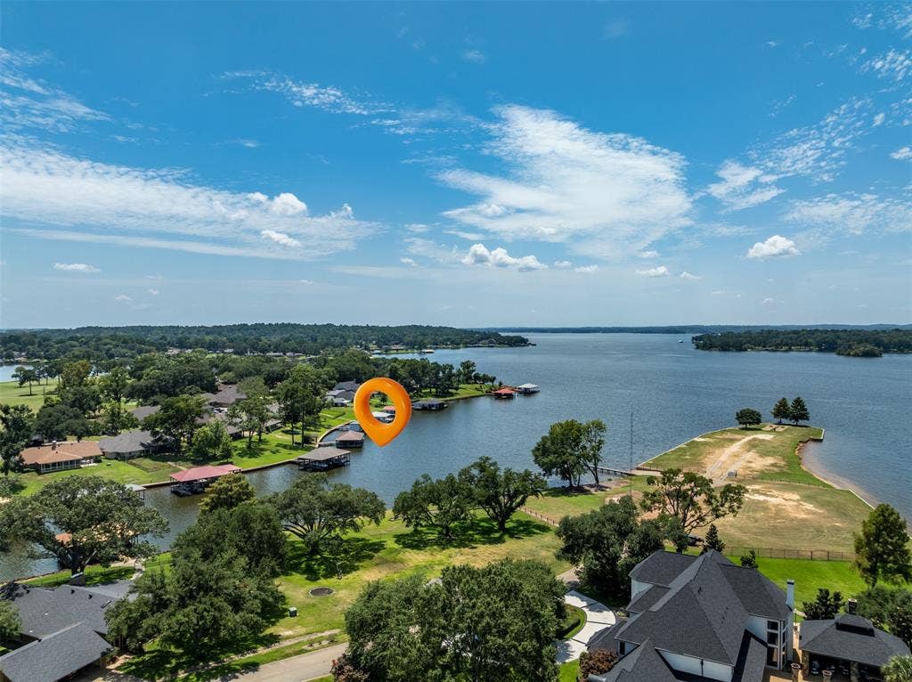 109 Key Allegro Drive, Bullard, TX 75757 109 Key Allegro Drive, Bullard, TX 75757