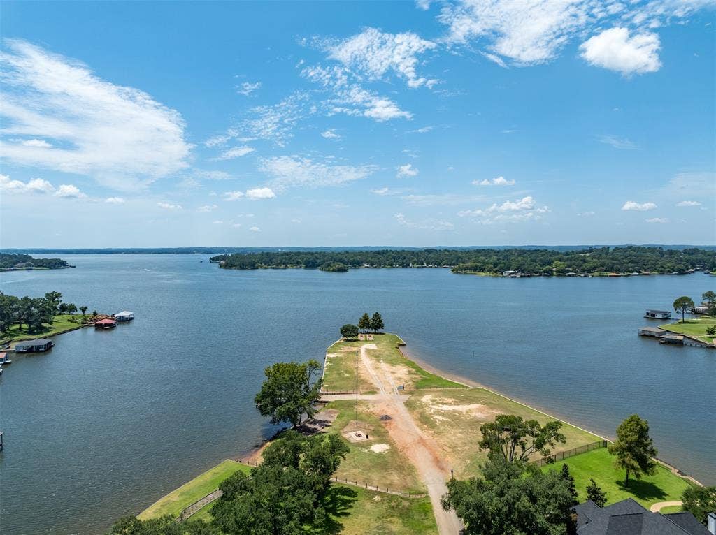 109 Key Allegro Drive, Bullard, TX 75757 109 Key Allegro Drive, Bullard, TX 75757