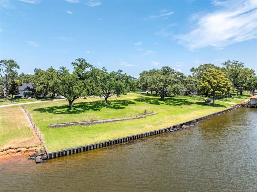 Property photo for 109 Key Allegro Drive, Bullard, TX