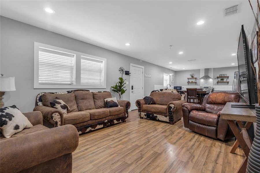 Property photo for 6792 N State Highway 19, Emory, TX