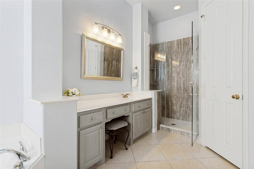 810 Shadybrook Drive, Murphy, TX 75094 810 Shadybrook Drive, Murphy, TX 75094
