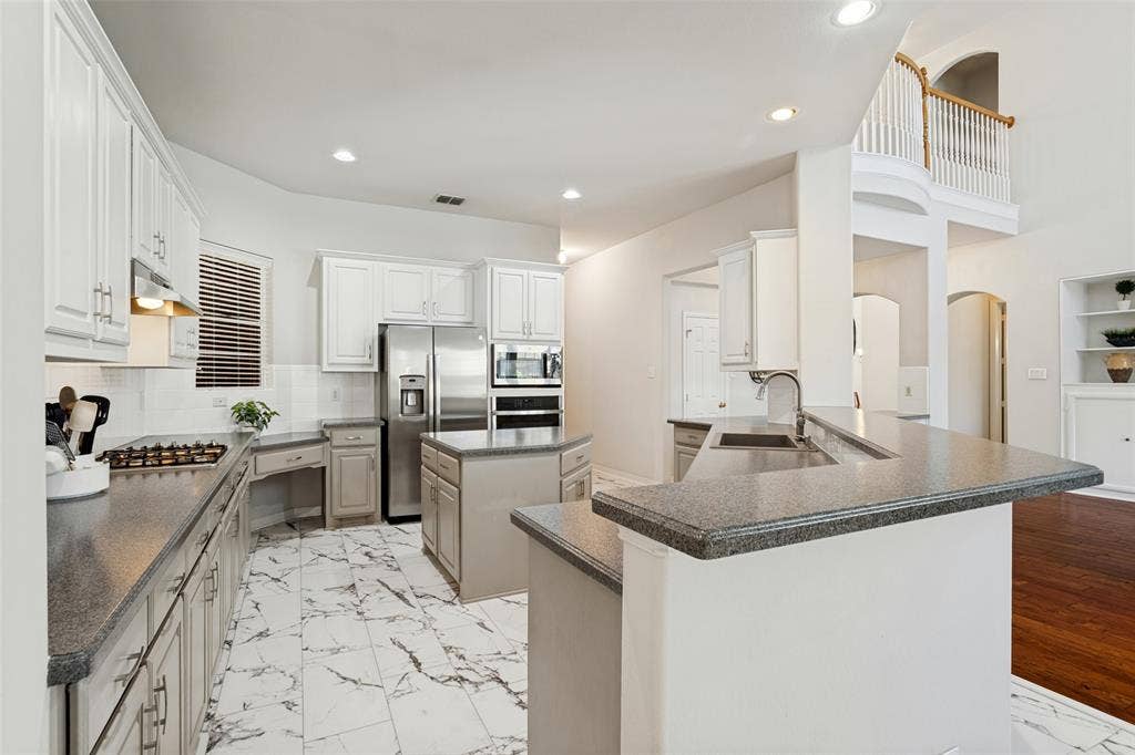 810 Shadybrook Drive, Murphy, TX 75094 810 Shadybrook Drive, Murphy, TX 75094