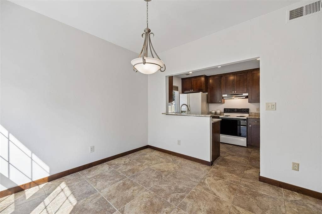 8418 Towneship Lane, Dallas, TX 75243 8418 Towneship Lane, Dallas, TX 75243