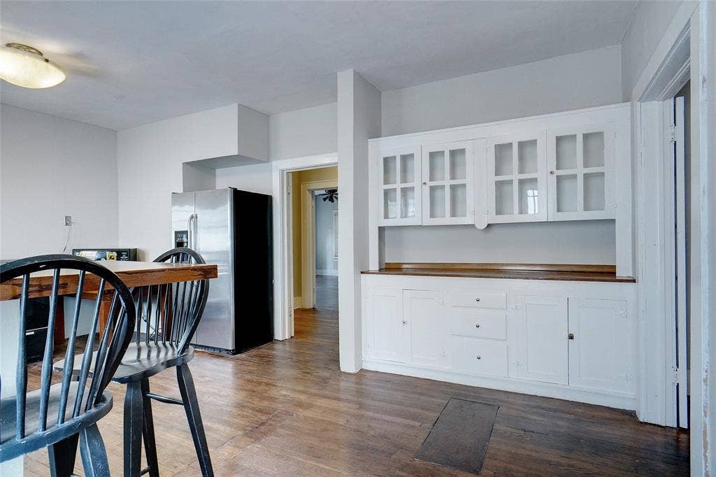 916 W Hickory Street, Denton, TX 76201 916 W Hickory Street, Denton, TX 76201
