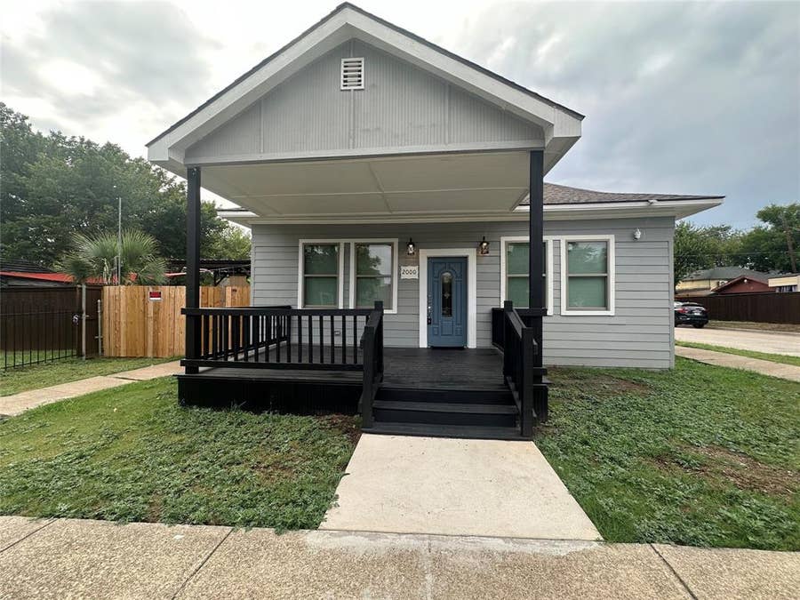 Property photo for 2000 May Street, Fort Worth, TX