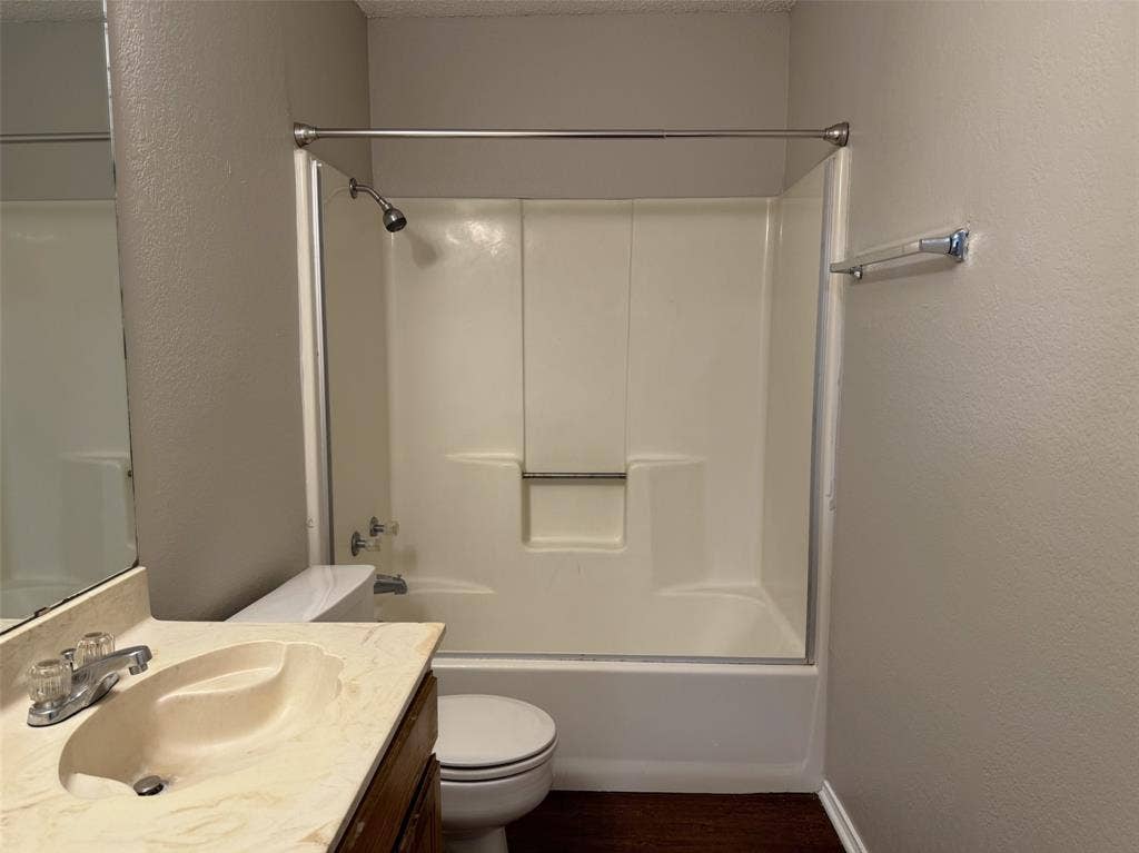 2212 Bernard Street, Denton, TX 76205 2212 Bernard Street, Denton, TX 76205