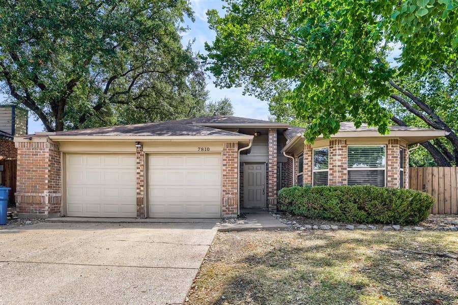 Property photo for 7810 Ivy Lane, Rowlett, TX