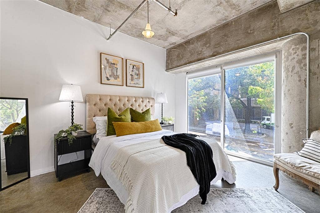 1001 Belleview Street, #104, Dallas, TX 75215