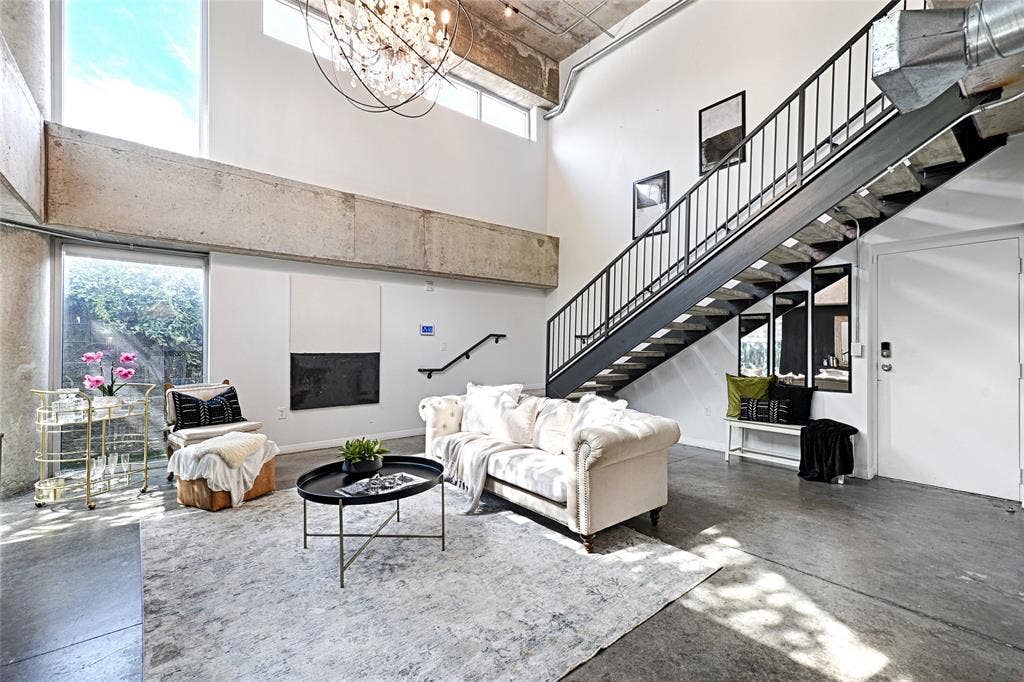 1001 Belleview Street, #104, Dallas, TX 75215