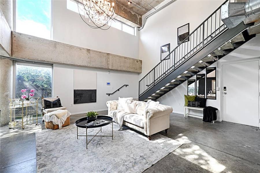 Property photo for 1001 Belleview Street, #104, Dallas, TX