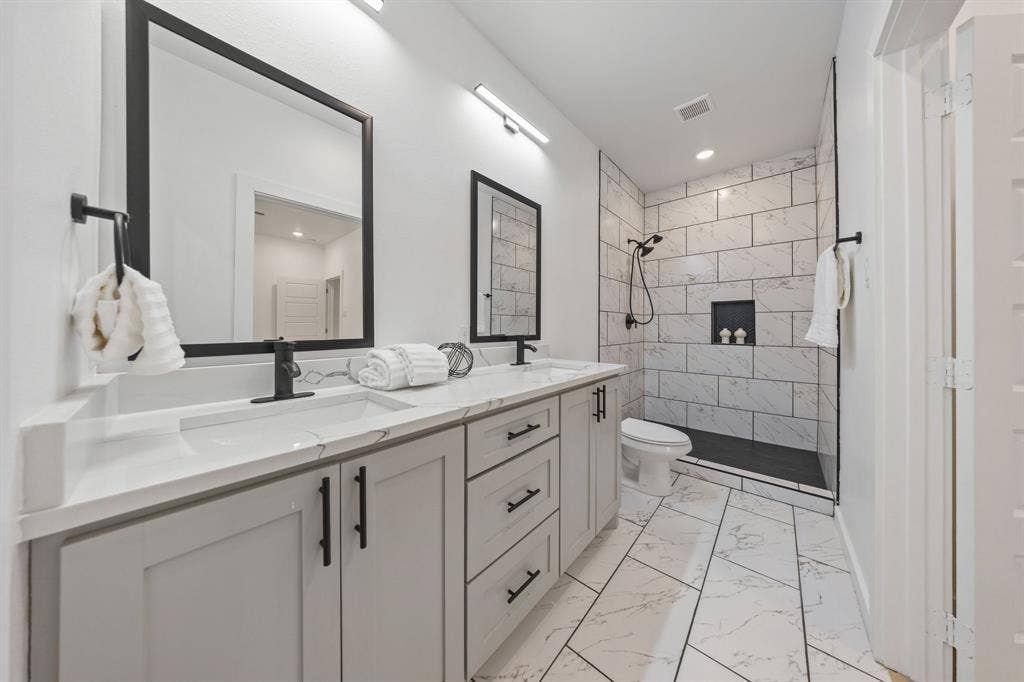 100 Browning Circle, Gun Barrel City, TX 75156 100 Browning Circle, Gun Barrel City, TX 75156