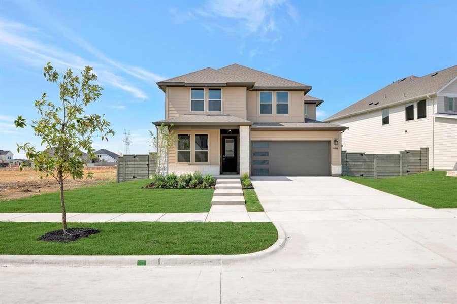 Property photo for 9916 Morning Cloak Drive, Denton, TX