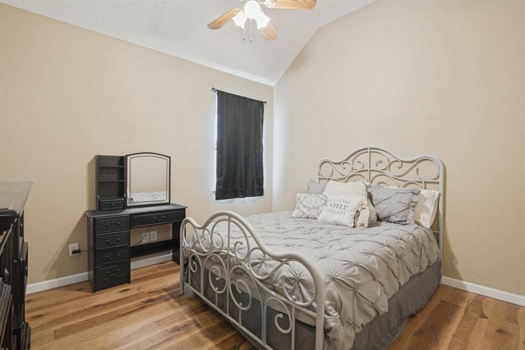 4914 Petersburg Drive, Rowlett, TX 75088 4914 Petersburg Drive, Rowlett, TX 75088