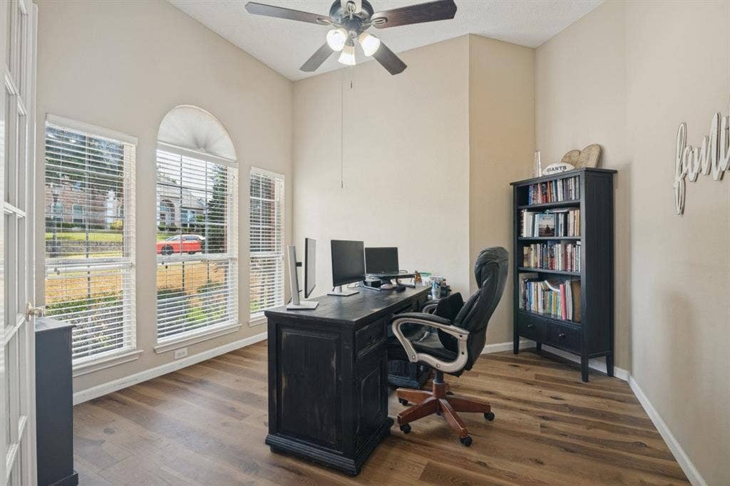 4914 Petersburg Drive, Rowlett, TX 75088 4914 Petersburg Drive, Rowlett, TX 75088
