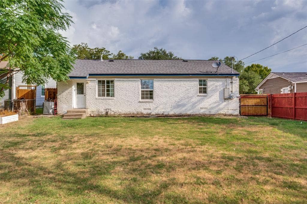 2614 Valwood Parkway, Farmers Branch, TX 75234 2614 Valwood Parkway, Farmers Branch, TX 75234