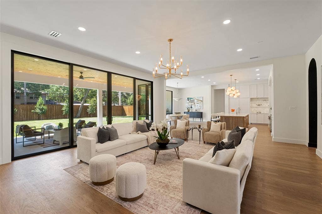 5840 Charlestown Drive, Dallas, TX 75230 5840 Charlestown Drive, Dallas, TX 75230