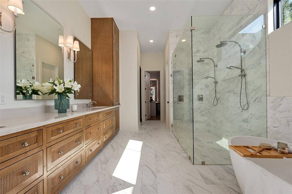 5840 Charlestown Drive, Dallas, TX 75230 5840 Charlestown Drive, Dallas, TX 75230