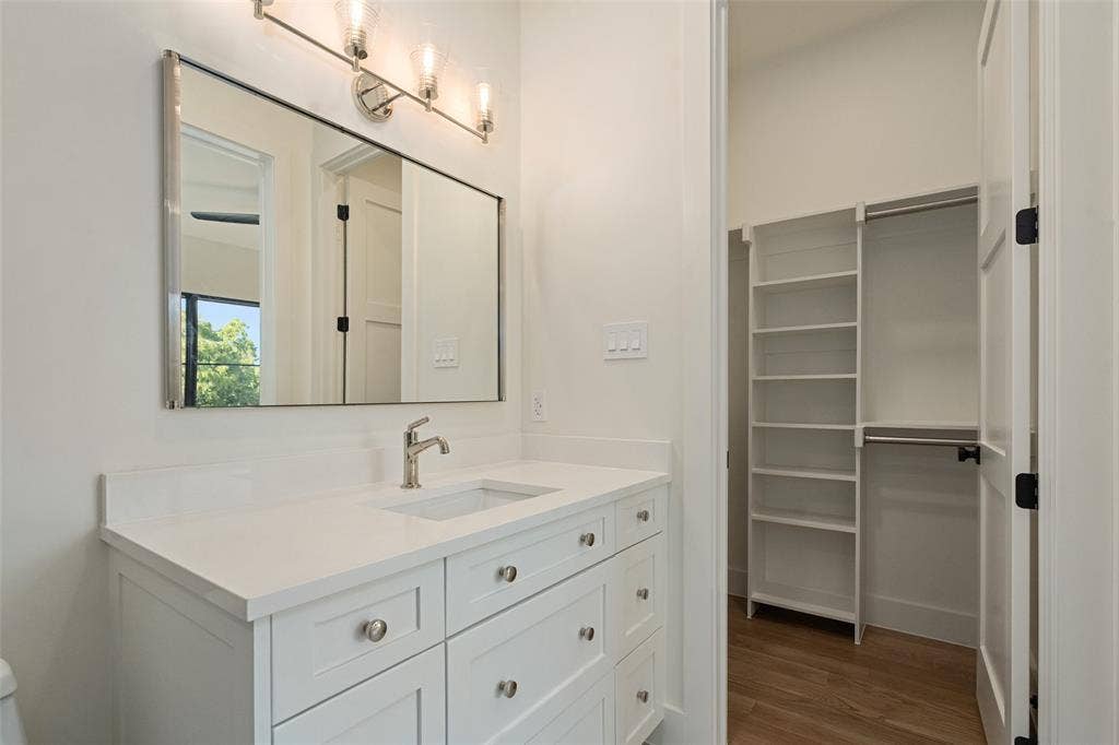 5840 Charlestown Drive, Dallas, TX 75230 5840 Charlestown Drive, Dallas, TX 75230
