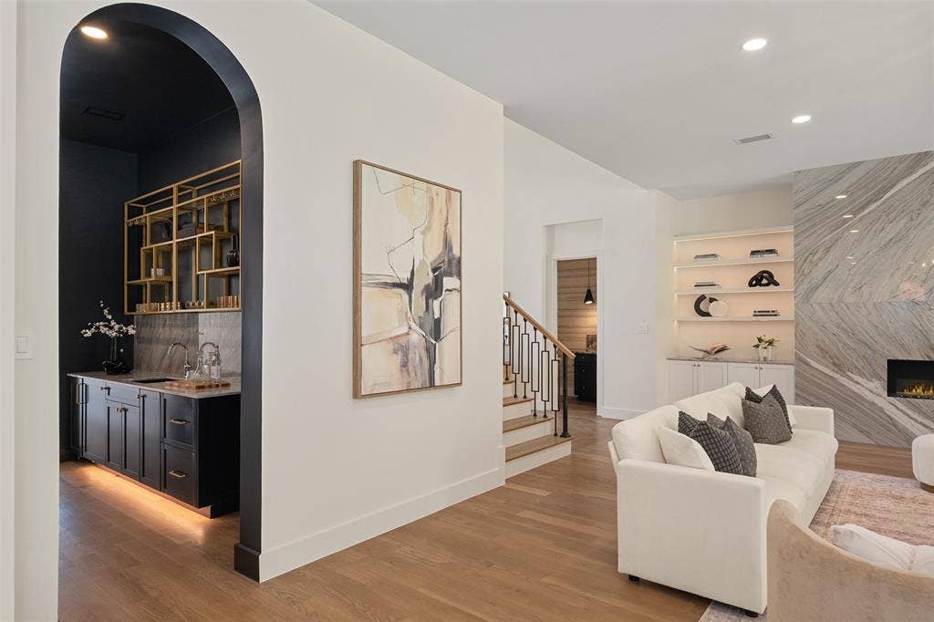 5840 Charlestown Drive, Dallas, TX 75230 5840 Charlestown Drive, Dallas, TX 75230