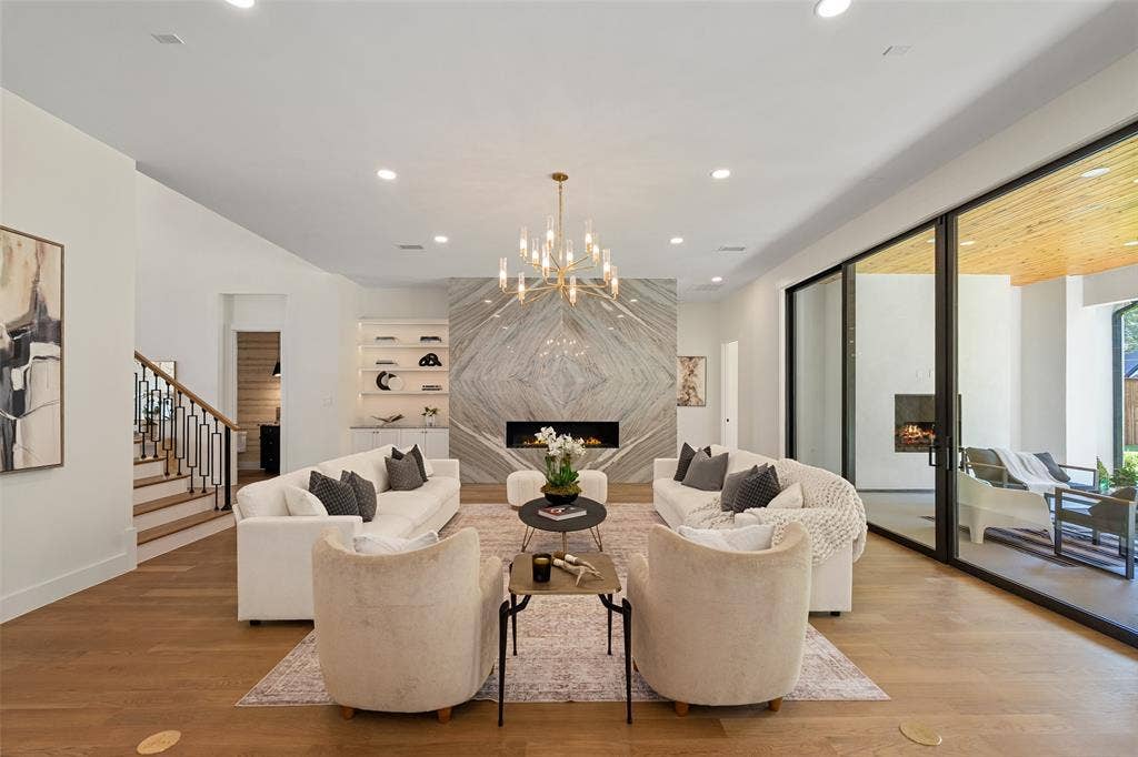 5840 Charlestown Drive, Dallas, TX 75230 5840 Charlestown Drive, Dallas, TX 75230