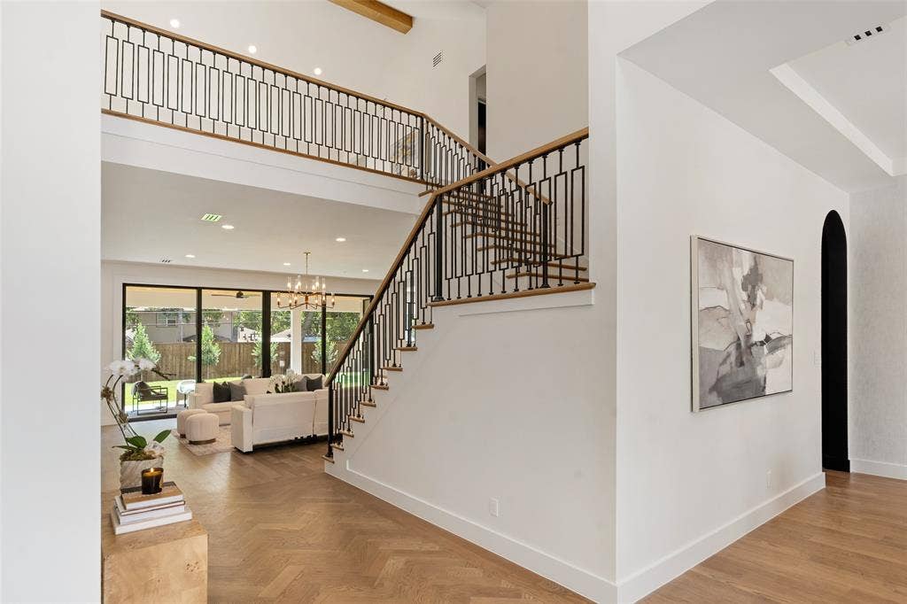 5840 Charlestown Drive, Dallas, TX 75230 5840 Charlestown Drive, Dallas, TX 75230