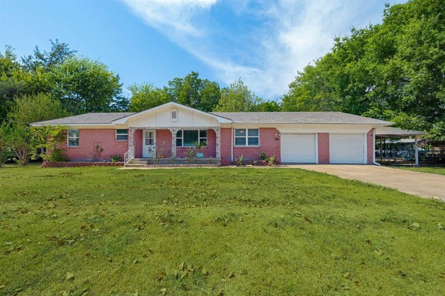 Property photo for 87 Micajah Davis Lane, Denison, TX