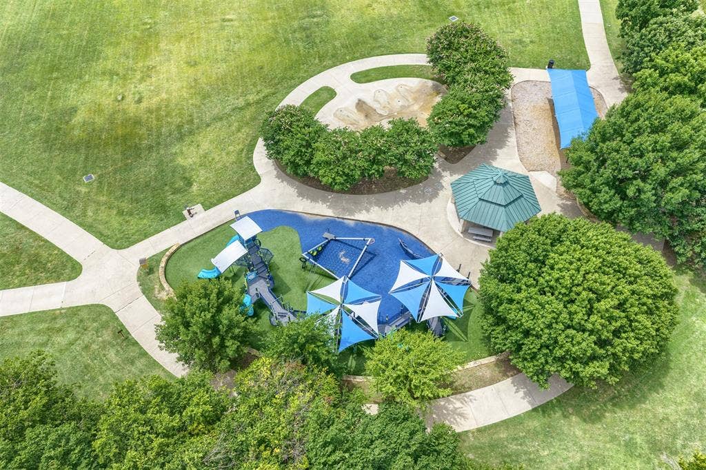 1100 Chesterfield Drive, McKinney, TX 75071 1100 Chesterfield Drive, McKinney, TX 75071