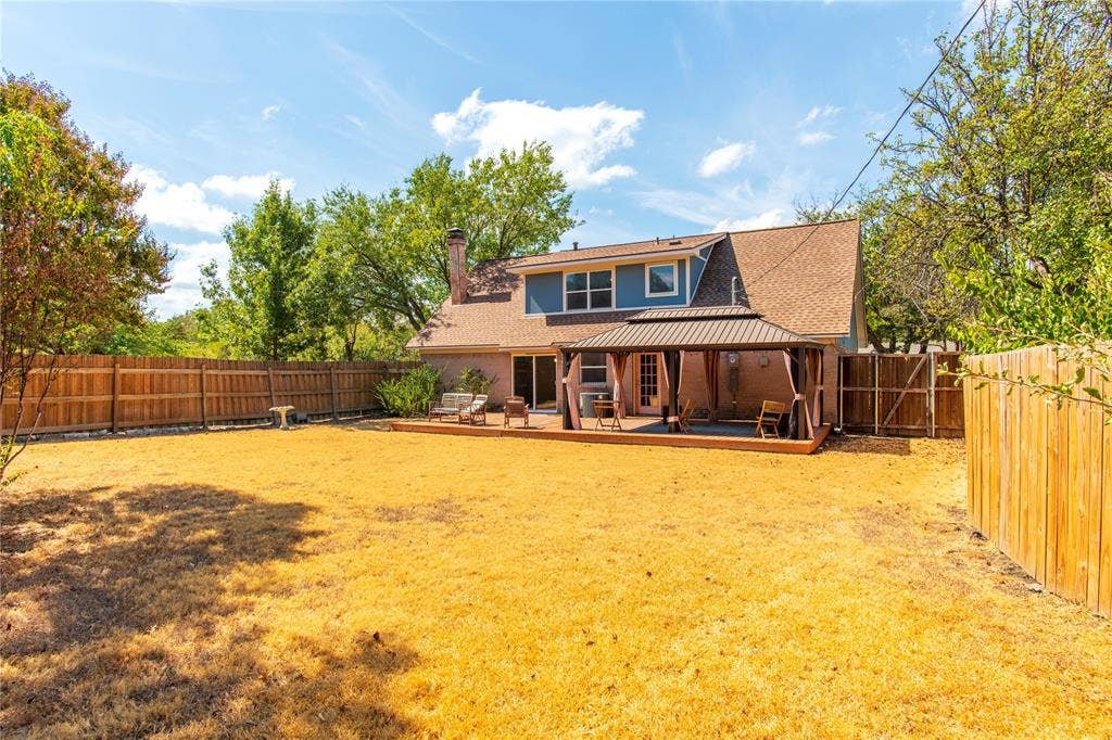 8708 Flicker Lane, Dallas, TX 75238 8708 Flicker Lane, Dallas, TX 75238