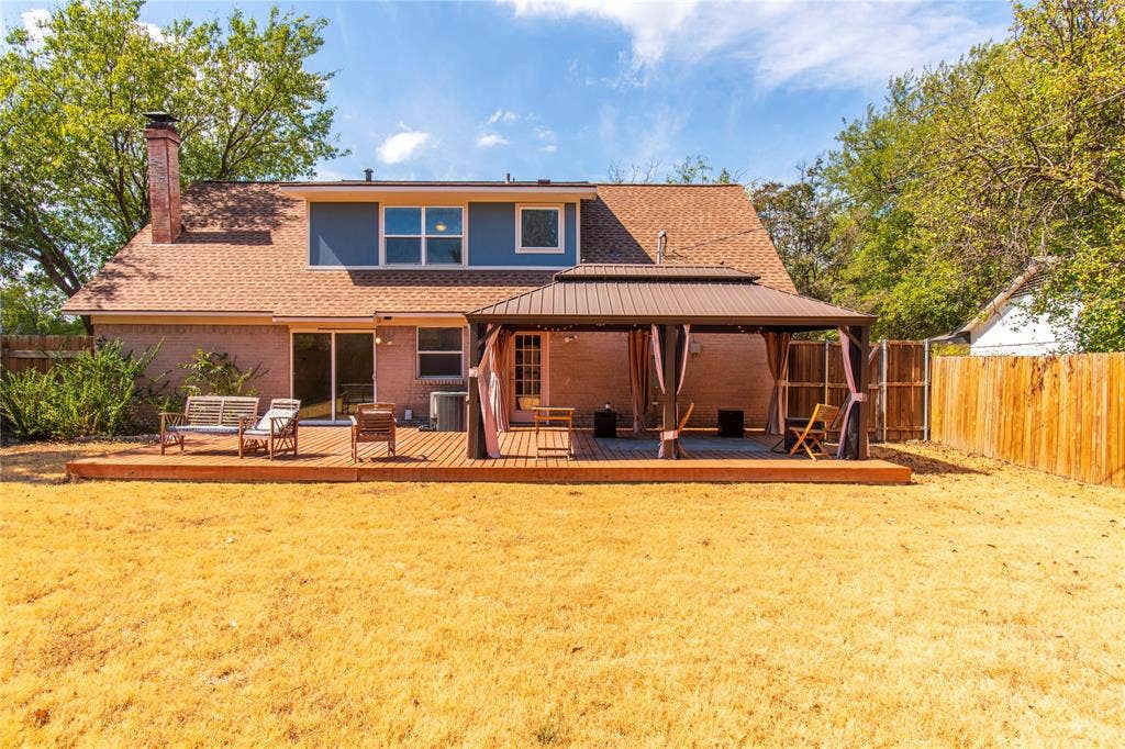 8708 Flicker Lane, Dallas, TX 75238 8708 Flicker Lane, Dallas, TX 75238