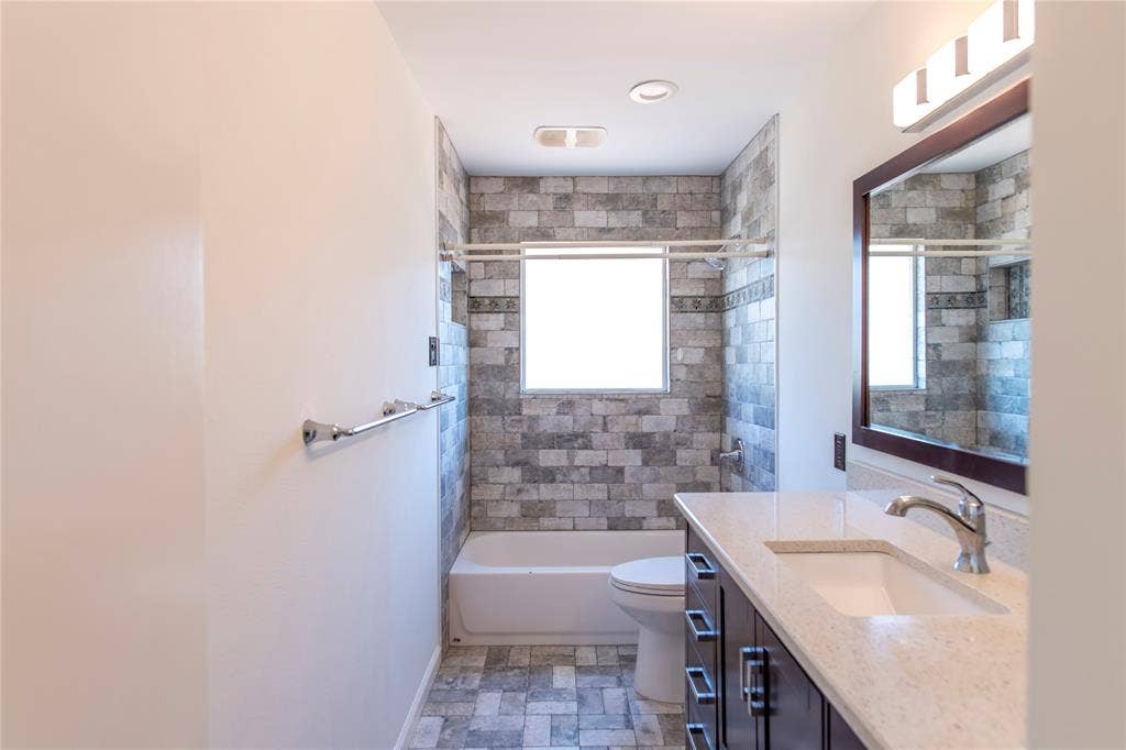 8708 Flicker Lane, Dallas, TX 75238 8708 Flicker Lane, Dallas, TX 75238