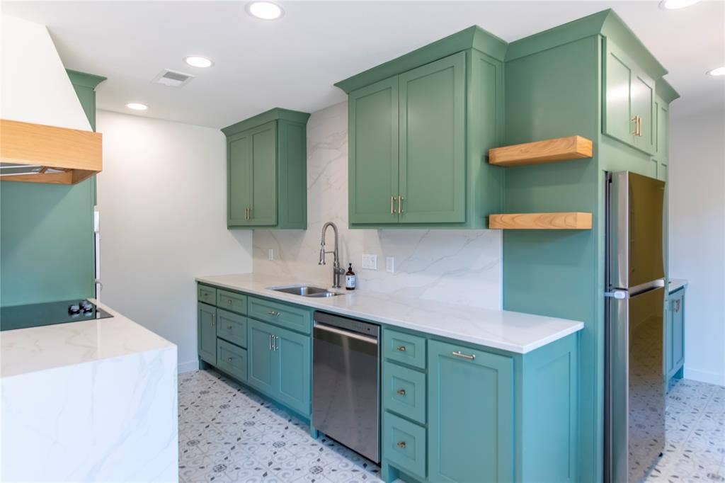 8708 Flicker Lane, Dallas, TX 75238 8708 Flicker Lane, Dallas, TX 75238