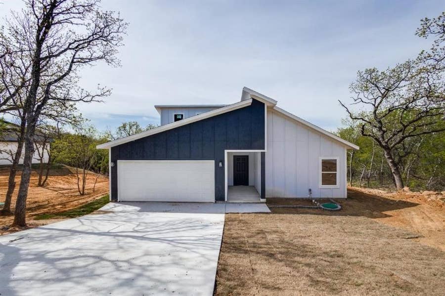 Property photo for 267 Jim Walter Drive, Runaway Bay, TX