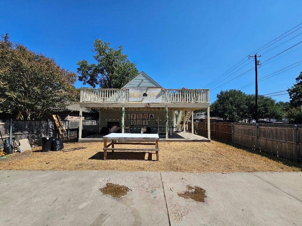 1925 S 10th Street, Waco, TX 76706