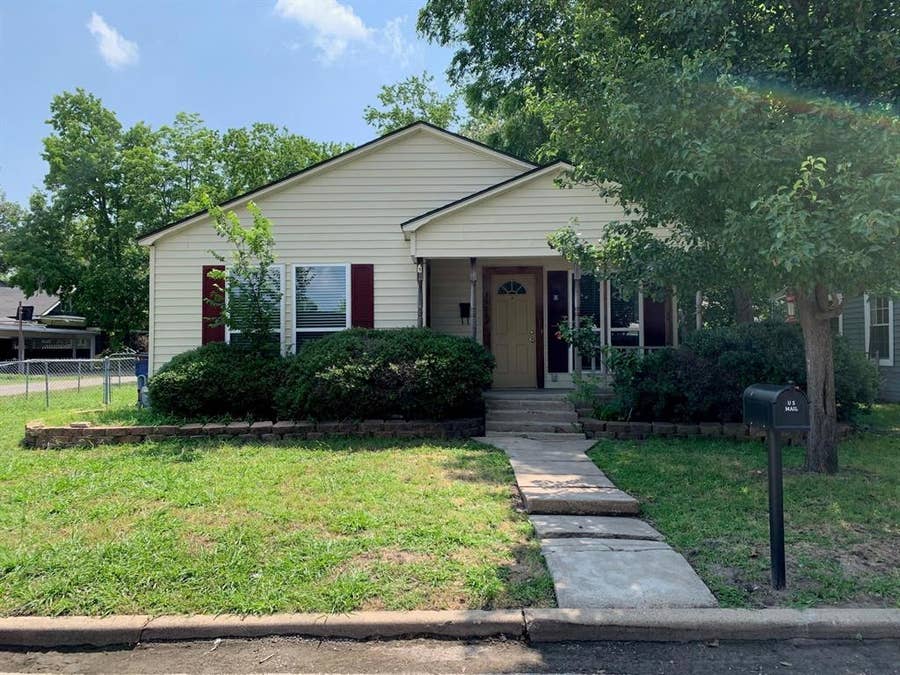 Property photo for 3901 Bois D Arc Street, Greenville, TX