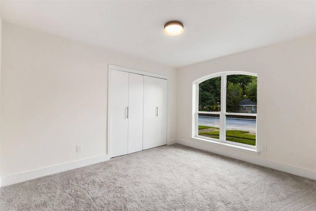 12804 Whispering Hills Drive, Dallas, TX 75243 12804 Whispering Hills Drive, Dallas, TX 75243