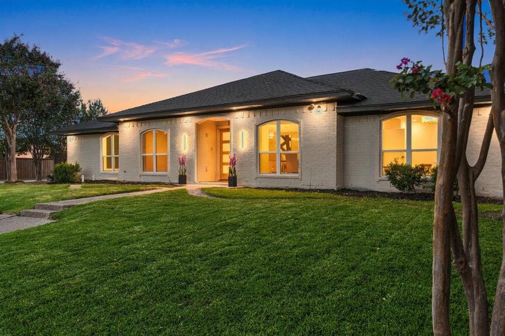 12804 Whispering Hills Drive, Dallas, TX 75243 12804 Whispering Hills Drive, Dallas, TX 75243