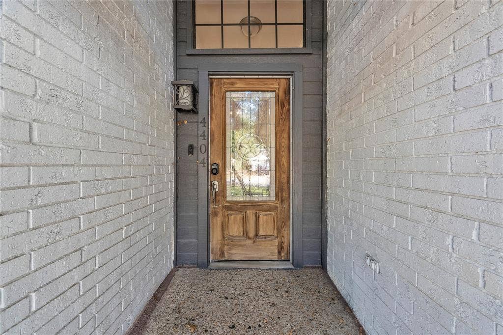 4404 Rain Forest Drive, Arlington, TX 76017 4404 Rain Forest Drive, Arlington, TX 76017