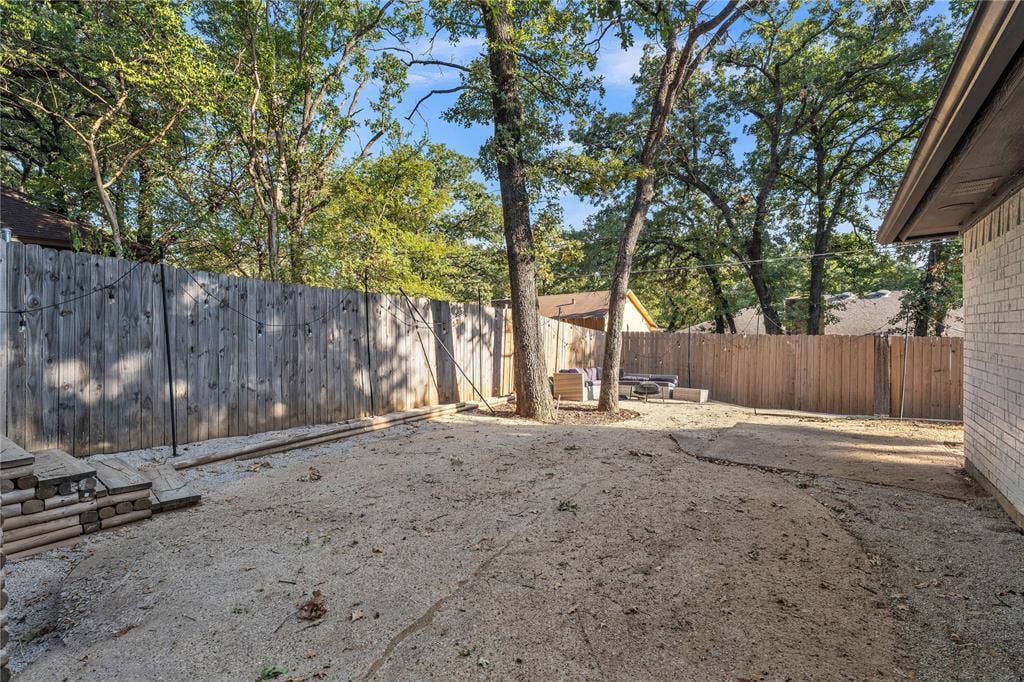 4404 Rain Forest Drive, Arlington, TX 76017 4404 Rain Forest Drive, Arlington, TX 76017